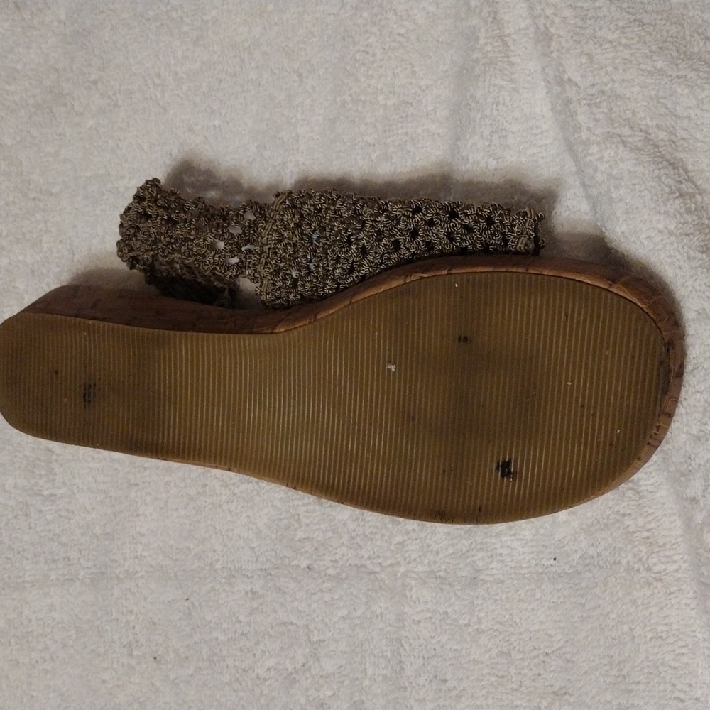 Vintage, Avon Women's crocheted slingback sandals in Brown. - Picture 5 of 8